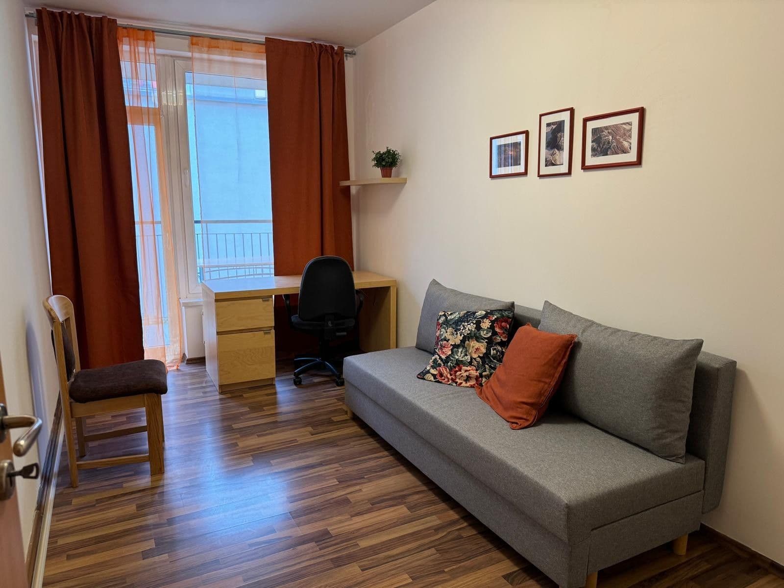 Prenájom bytu 2-izbový 55 m², Pod Harfou, Praha, Praha Prenájom bytu 2-izbový 55 m², Pod Harfou, Praha, Praha