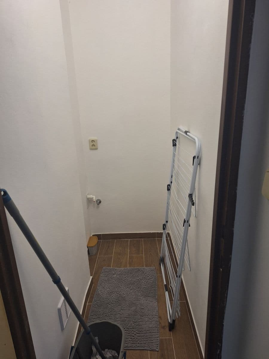 Prenájom bytu 2-izbový 58 m², Kubánské náměstí, Praha, Praha Prenájom bytu 2-izbový 58 m², Kubánské náměstí, Praha, Praha