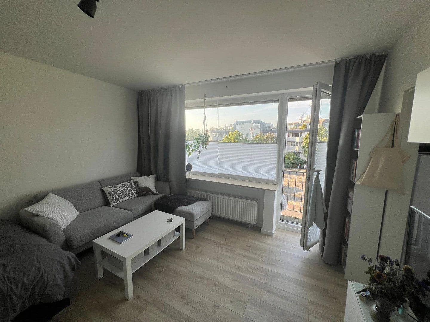 Prenájom bytu 1-izbový 26 m², Meerbusch, Severné Porýnie - Westfálsko Prenájom bytu 1-izbový 26 m², Meerbusch, Severné Porýnie - Westfálsko