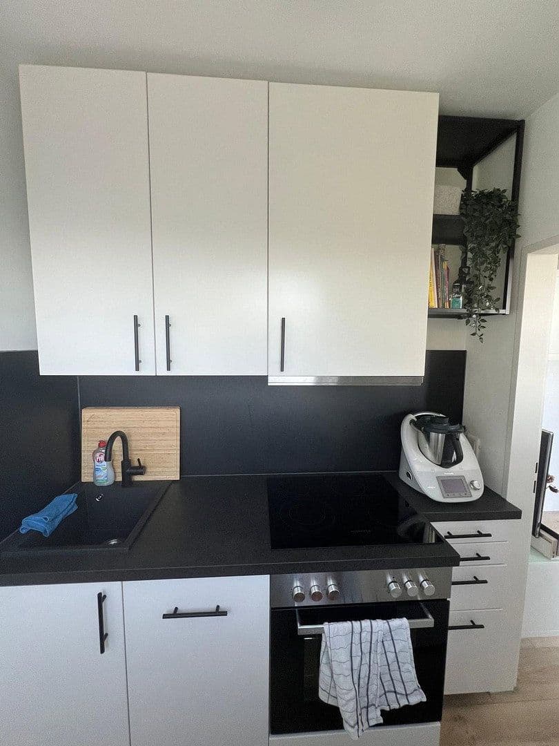 Prenájom bytu 1-izbový 26 m², Meerbusch, Severné Porýnie - Westfálsko Prenájom bytu 1-izbový 26 m², Meerbusch, Severné Porýnie - Westfálsko