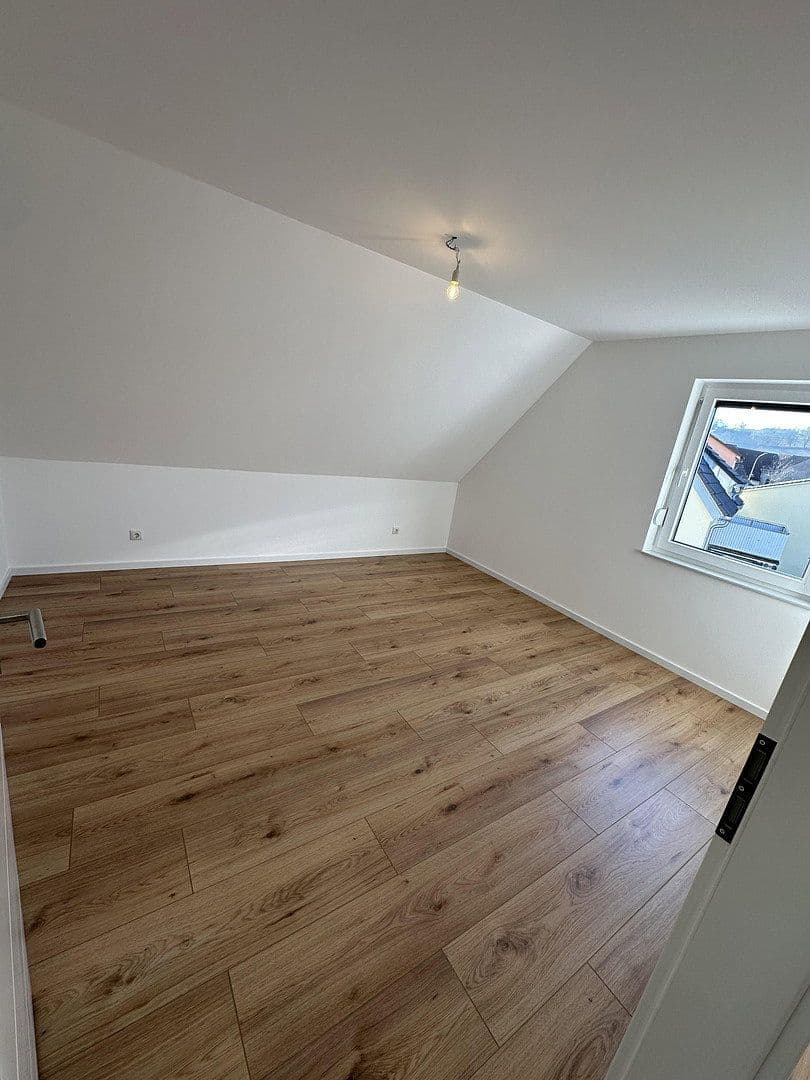 Predaj domu 135 m², pozemek 565 m², Viereth-Trunstadt, Bavorsko Predaj domu 135 m², pozemek 565 m², Viereth-Trunstadt, Bavorsko