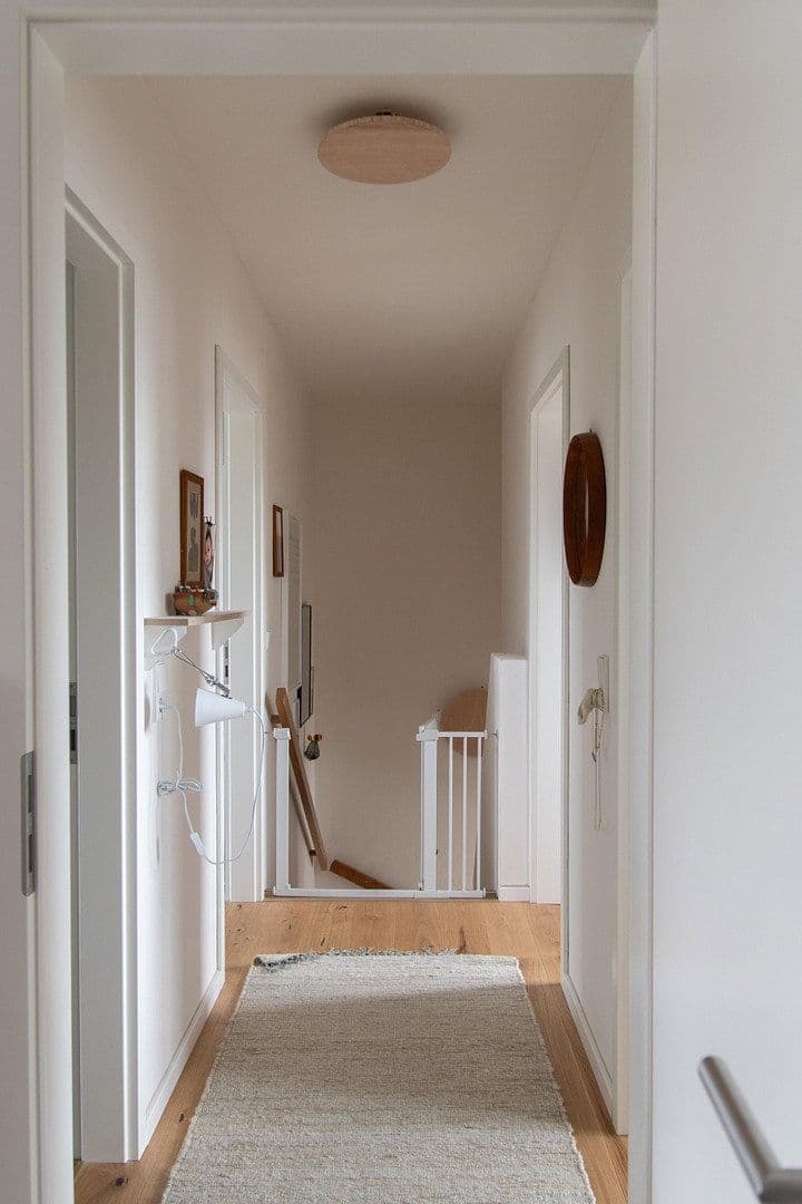 Predaj bytu 4-izbový 80 m², Köln, Severné Porýnie - Westfálsko Predaj bytu 4-izbový 80 m², Köln, Severné Porýnie - Westfálsko