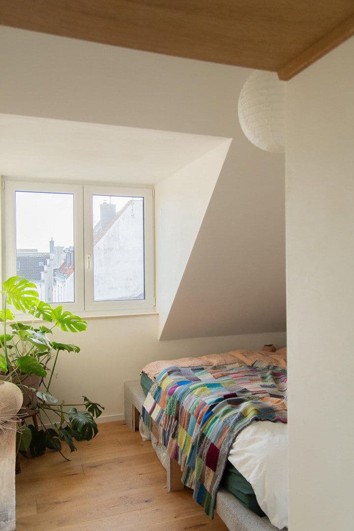 Predaj bytu 4-izbový 80 m², Köln, Severné Porýnie - Westfálsko Predaj bytu 4-izbový 80 m², Köln, Severné Porýnie - Westfálsko