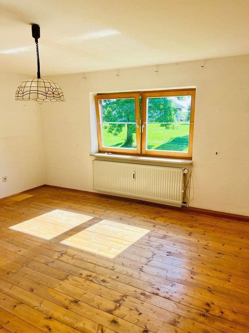 Predaj domu 180 m², pozemek 790 m², Kirchberg i.Wald, Bavorsko Predaj domu 180 m², pozemek 790 m², Kirchberg i.Wald, Bavorsko