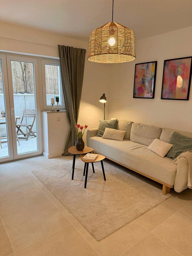 Prenájom bytu 2-izbový 55 m², Berlin, Berlín Prenájom bytu 2-izbový 55 m², Berlin, Berlín