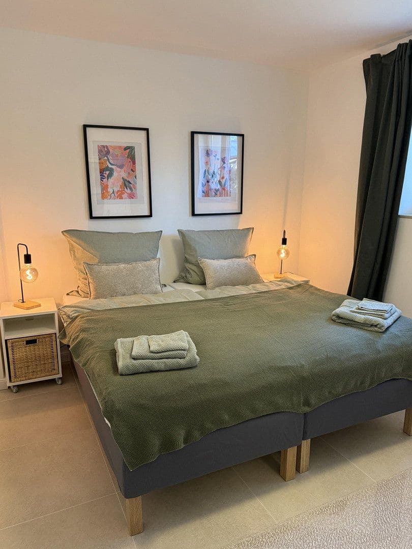 Prenájom bytu 2-izbový 55 m², Berlin, Berlín Prenájom bytu 2-izbový 55 m², Berlin, Berlín