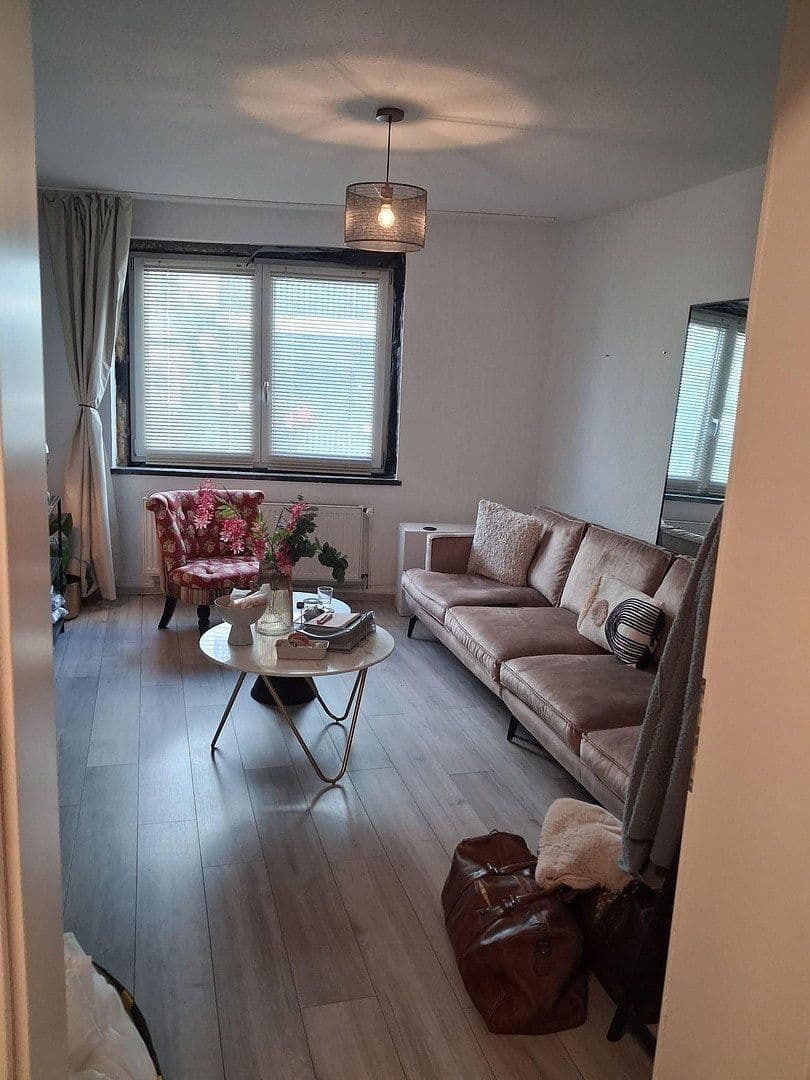 Prenájom bytu 2-izbový 50 m², Dillenburger Straße 38–40, Köln, Severné Porýnie - Westfálsko Prenájom bytu 2-izbový 50 m², Dillenburger Straße 38–40, Köln, Severné Porýnie - Westfálsko