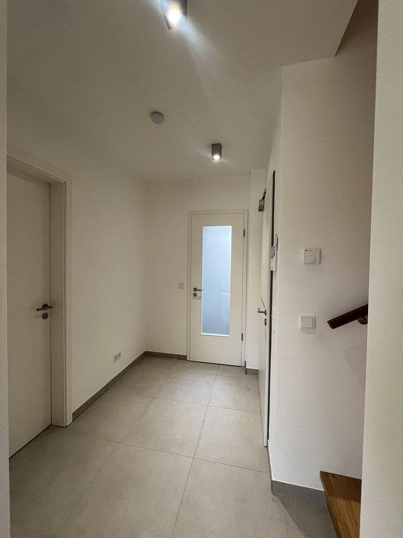 Prenájom bytu 6-izbový 142 m², Sülldorfer Landstraße 8a, Hamburg, Hamburg Prenájom bytu 6-izbový 142 m², Sülldorfer Landstraße 8a, Hamburg, Hamburg