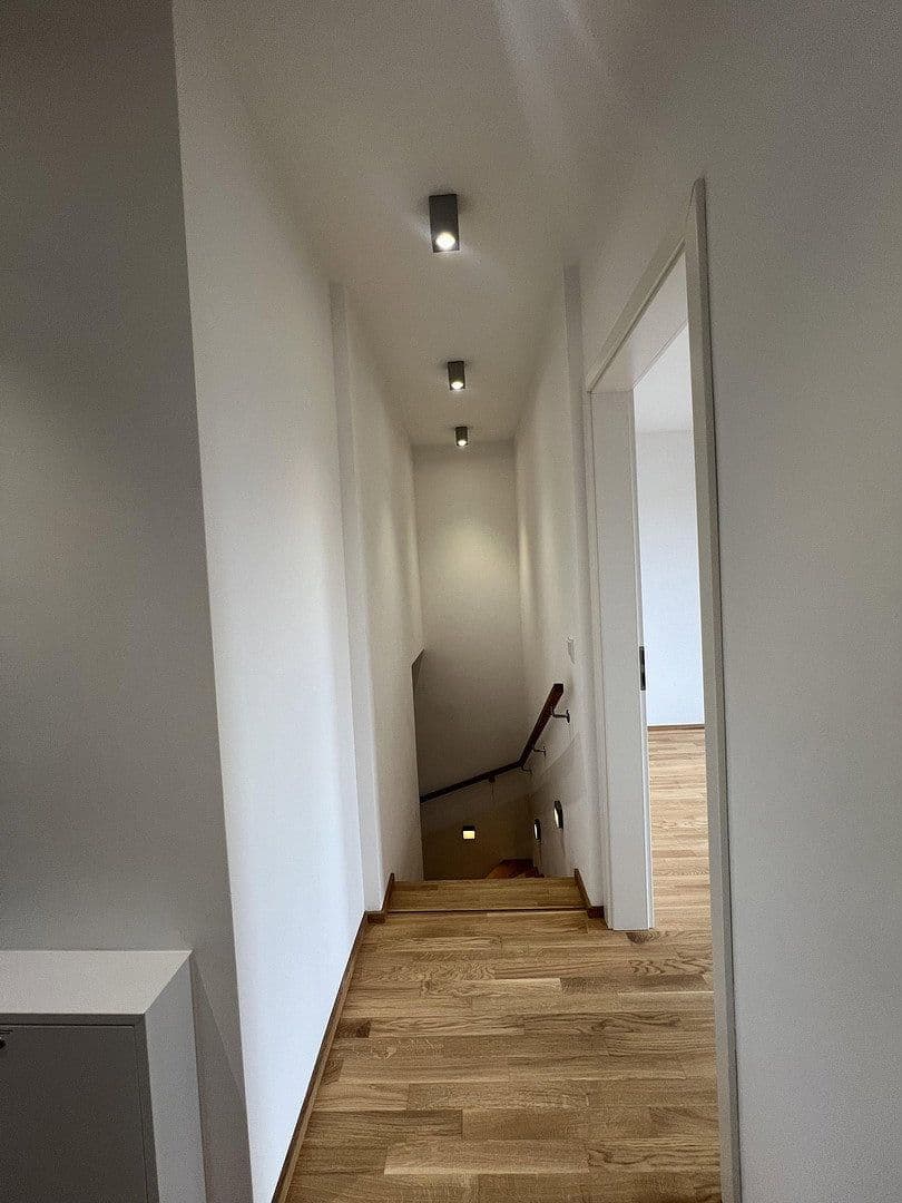 Prenájom bytu 6-izbový 142 m², Sülldorfer Landstraße 8a, Hamburg, Hamburg Prenájom bytu 6-izbový 142 m², Sülldorfer Landstraße 8a, Hamburg, Hamburg