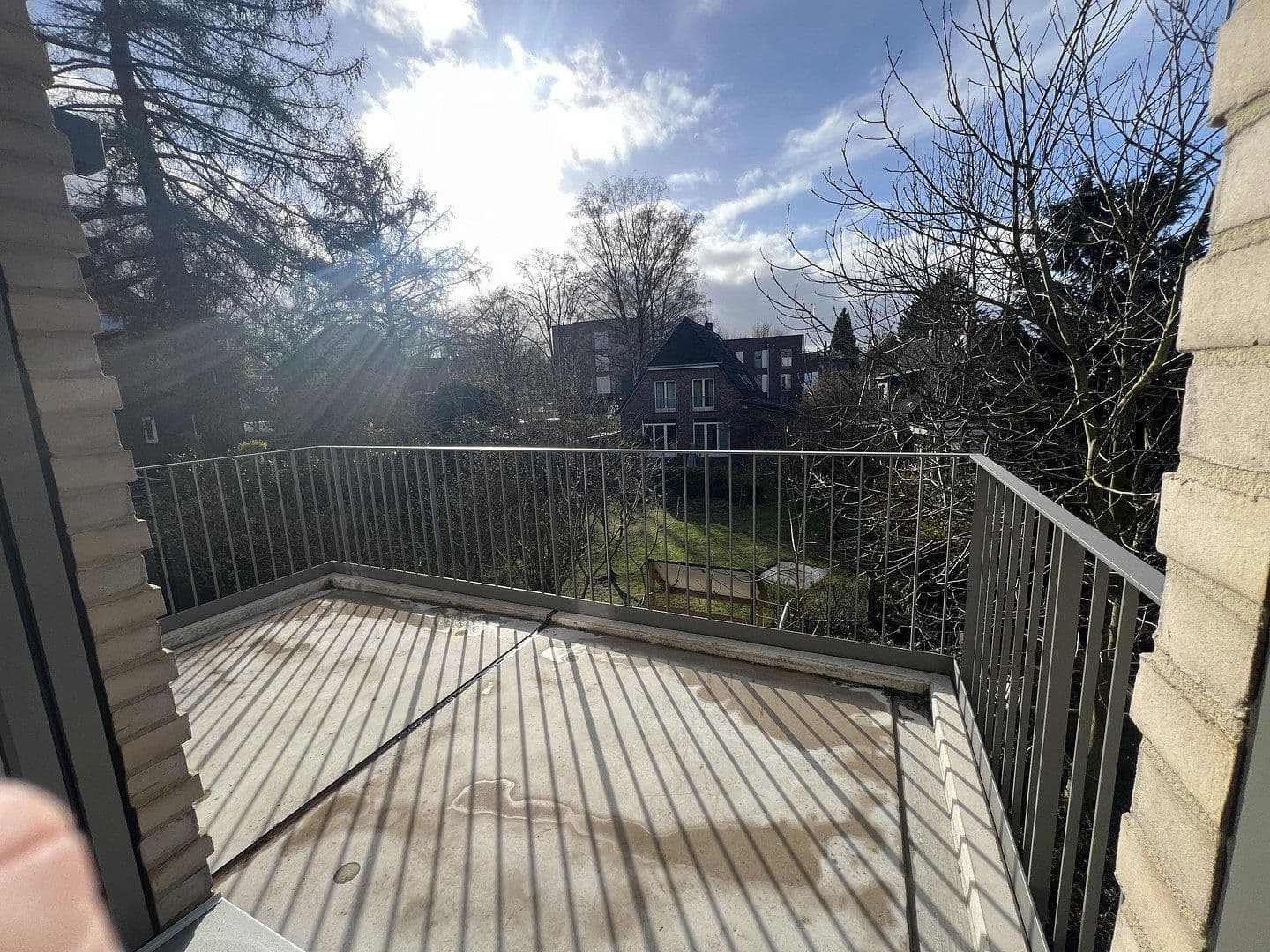 Prenájom bytu 6-izbový 142 m², Sülldorfer Landstraße 8a, Hamburg, Hamburg Prenájom bytu 6-izbový 142 m², Sülldorfer Landstraße 8a, Hamburg, Hamburg