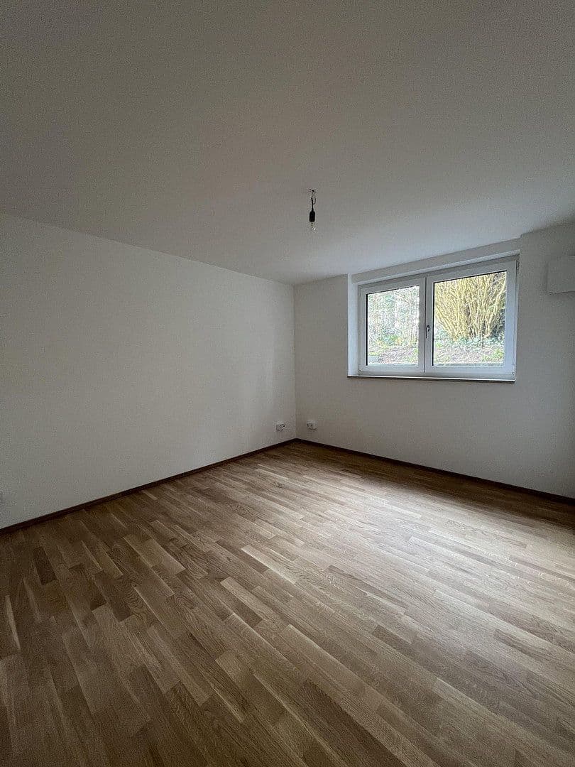 Prenájom bytu 6-izbový 142 m², Sülldorfer Landstraße 8a, Hamburg, Hamburg Prenájom bytu 6-izbový 142 m², Sülldorfer Landstraße 8a, Hamburg, Hamburg