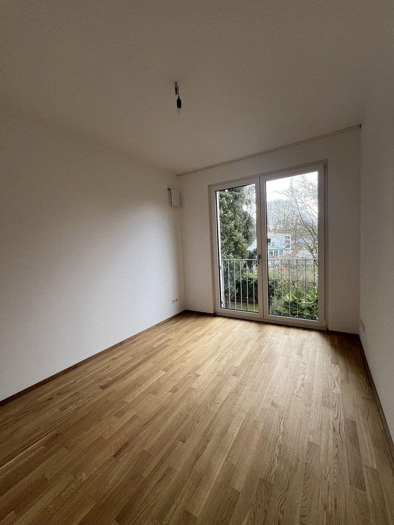 Prenájom bytu 6-izbový 142 m², Sülldorfer Landstraße 8a, Hamburg, Hamburg Prenájom bytu 6-izbový 142 m², Sülldorfer Landstraße 8a, Hamburg, Hamburg