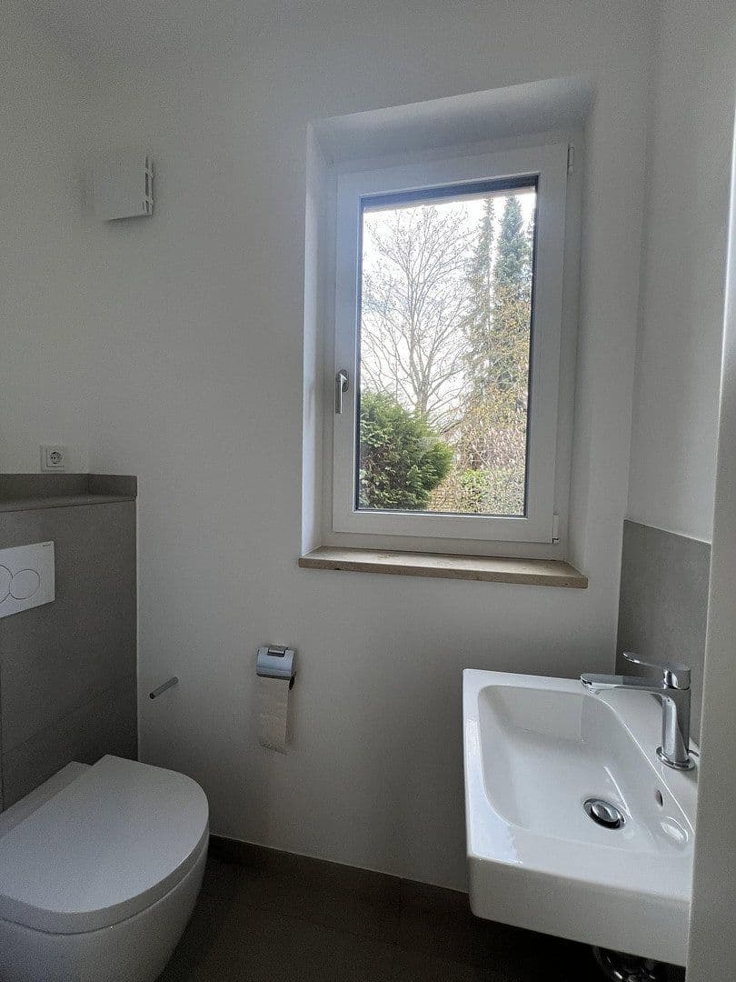 Prenájom bytu 6-izbový 142 m², Sülldorfer Landstraße 8a, Hamburg, Hamburg Prenájom bytu 6-izbový 142 m², Sülldorfer Landstraße 8a, Hamburg, Hamburg