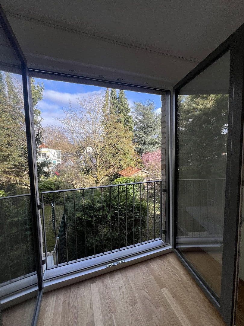 Prenájom bytu 6-izbový 142 m², Sülldorfer Landstraße 8a, Hamburg, Hamburg Prenájom bytu 6-izbový 142 m², Sülldorfer Landstraße 8a, Hamburg, Hamburg