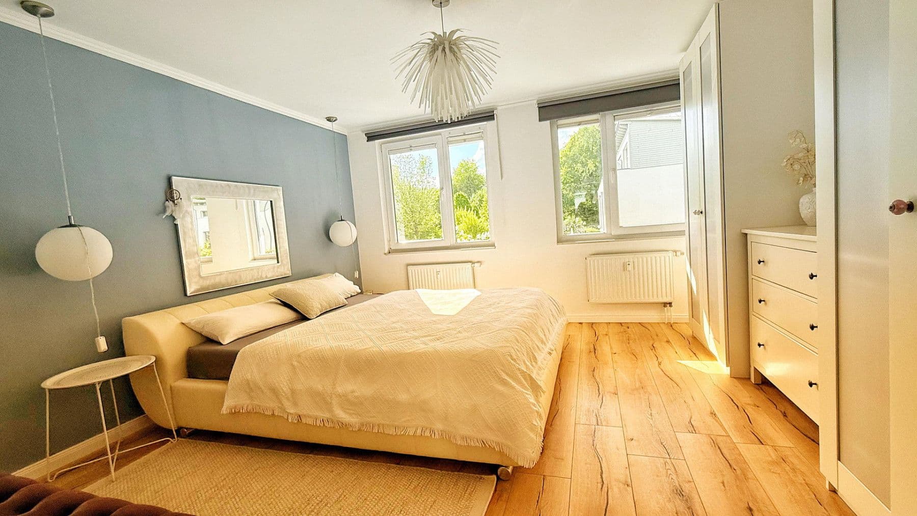 Prenájom bytu 3-izbový 77 m², Hamburg, Hamburg Prenájom bytu 3-izbový 77 m², Hamburg, Hamburg