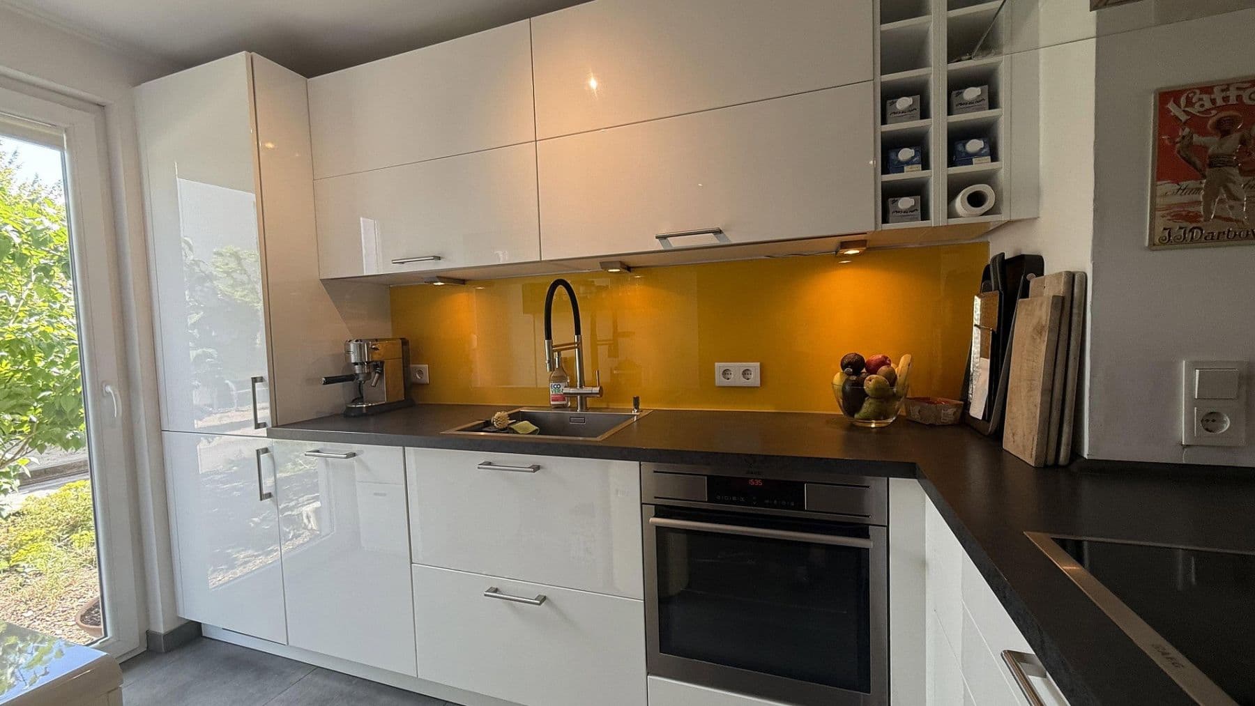 Prenájom bytu 3-izbový 77 m², Hamburg, Hamburg Prenájom bytu 3-izbový 77 m², Hamburg, Hamburg