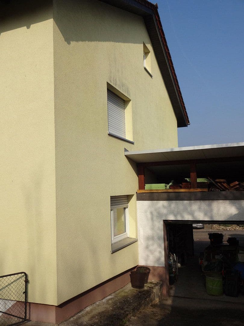 Predaj domu 250 m², pozemek 710 m², Wiesenbach, Bádensko-Wurttembersko Predaj domu 250 m², pozemek 710 m², Wiesenbach, Bádensko-Wurttembersko