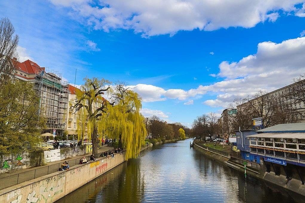 Predaj bytu 4-izbový 80 m², Berlin, Berlín Predaj bytu 4-izbový 80 m², Berlin, Berlín