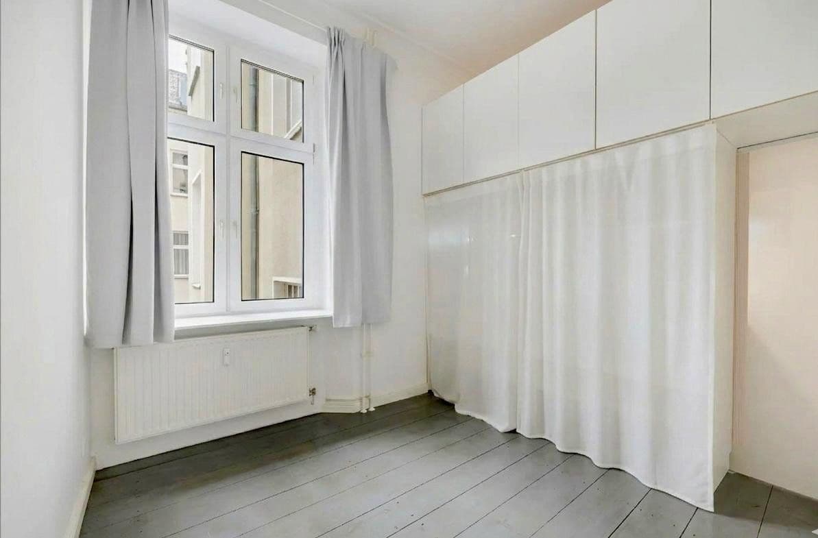 Predaj bytu 4-izbový 80 m², Berlin, Berlín Predaj bytu 4-izbový 80 m², Berlin, Berlín