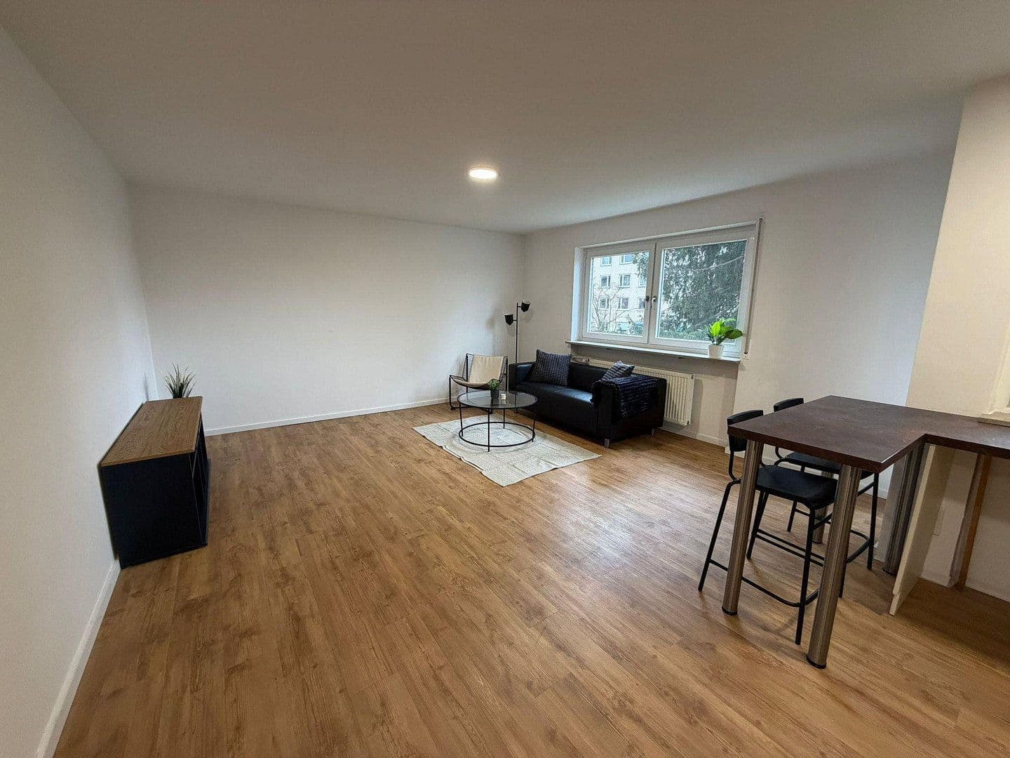 Prenájom bytu 2-izbový 54 m², Ernst-Heikel-Weg 23, Nürnberg, Bavorsko Prenájom bytu 2-izbový 54 m², Ernst-Heikel-Weg 23, Nürnberg, Bavorsko