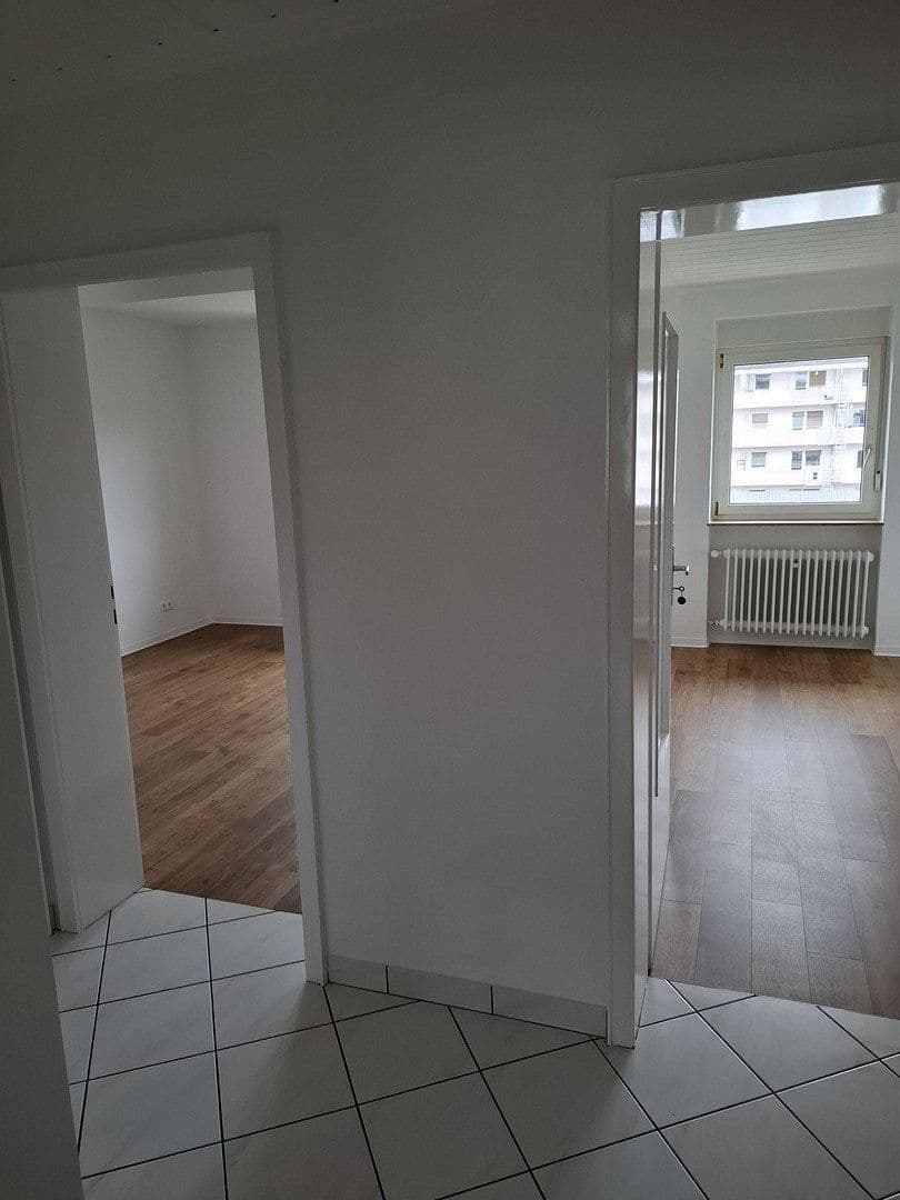 Prenájom bytu 2-izbový 57 m², Karlsruhe, Bádensko-Wurttembersko Prenájom bytu 2-izbový 57 m², Karlsruhe, Bádensko-Wurttembersko