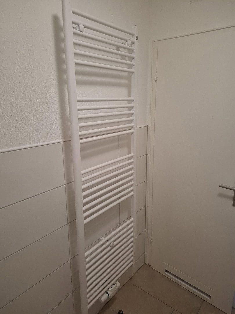 Prenájom bytu 2-izbový 57 m², Karlsruhe, Bádensko-Wurttembersko Prenájom bytu 2-izbový 57 m², Karlsruhe, Bádensko-Wurttembersko