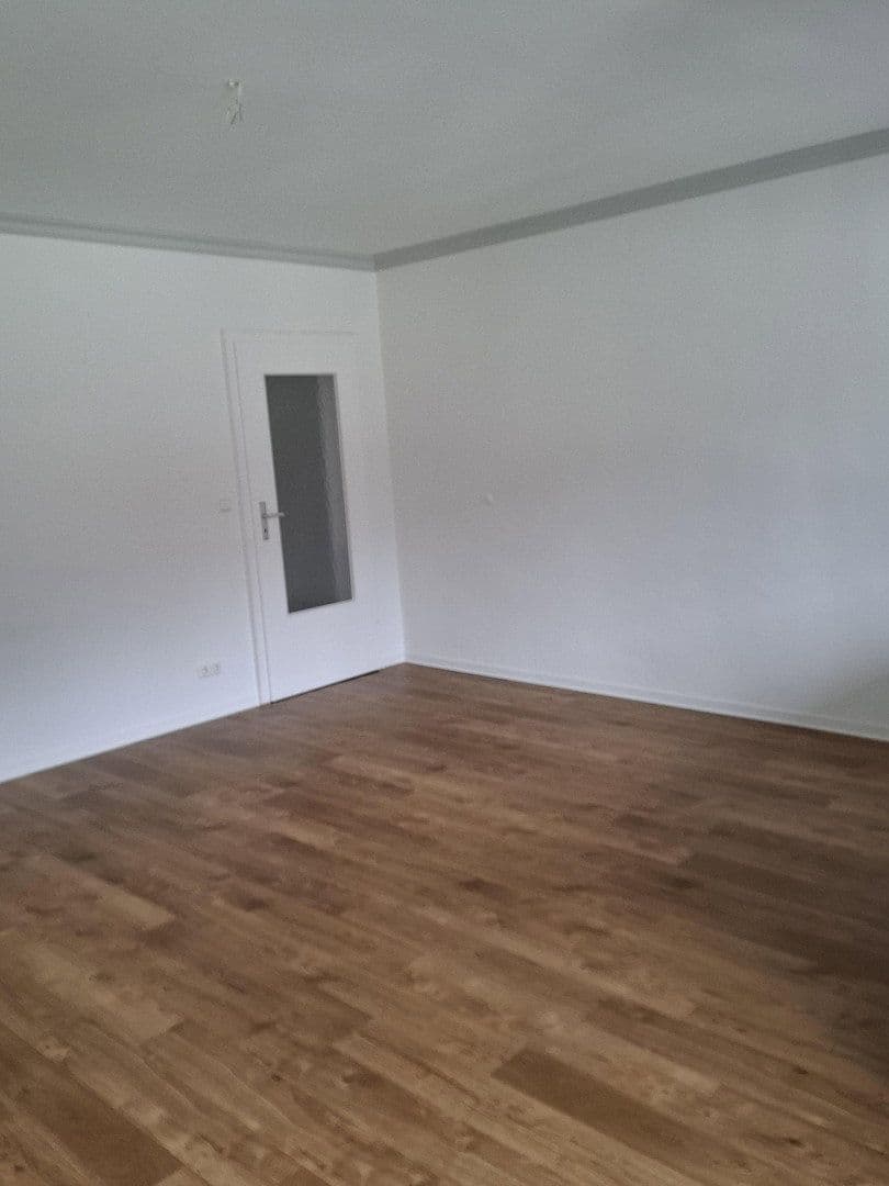 Prenájom bytu 2-izbový 57 m², Karlsruhe, Bádensko-Wurttembersko Prenájom bytu 2-izbový 57 m², Karlsruhe, Bádensko-Wurttembersko