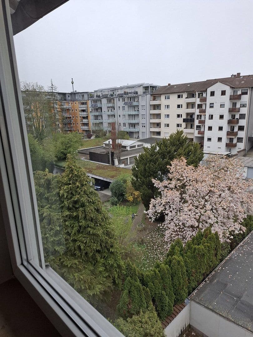 Prenájom bytu 2-izbový 57 m², Karlsruhe, Bádensko-Wurttembersko Prenájom bytu 2-izbový 57 m², Karlsruhe, Bádensko-Wurttembersko