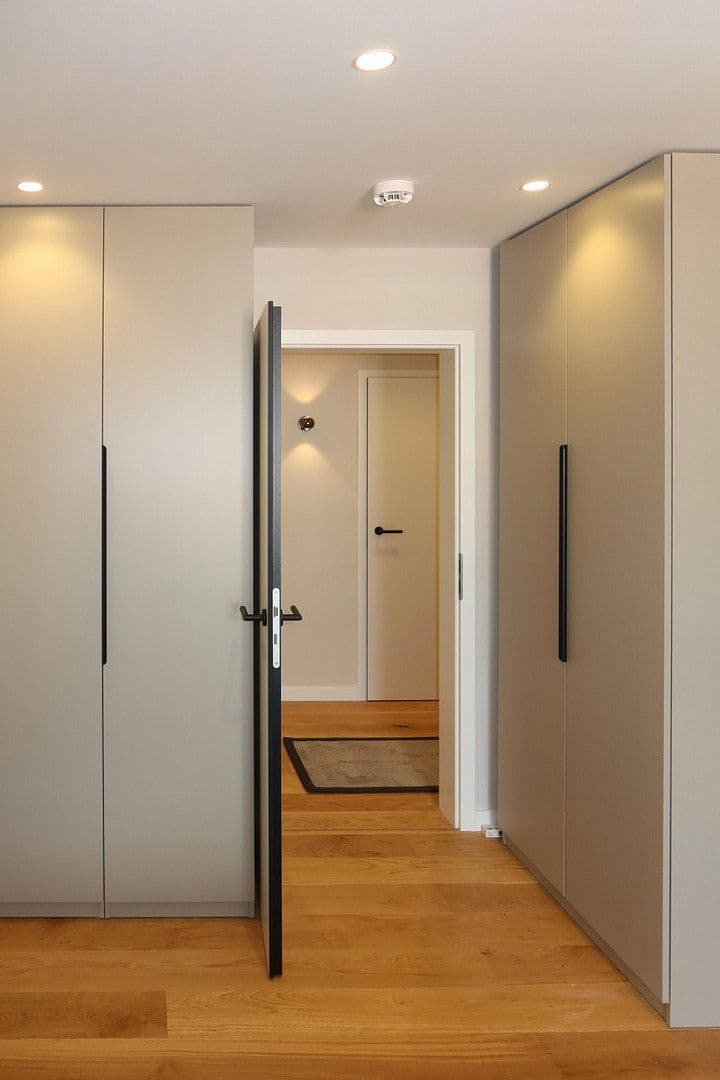 Prenájom bytu 3-izbový 89 m², Walther-Rathenau-Straße 28a, Zwickau, Sasko Prenájom bytu 3-izbový 89 m², Walther-Rathenau-Straße 28a, Zwickau, Sasko