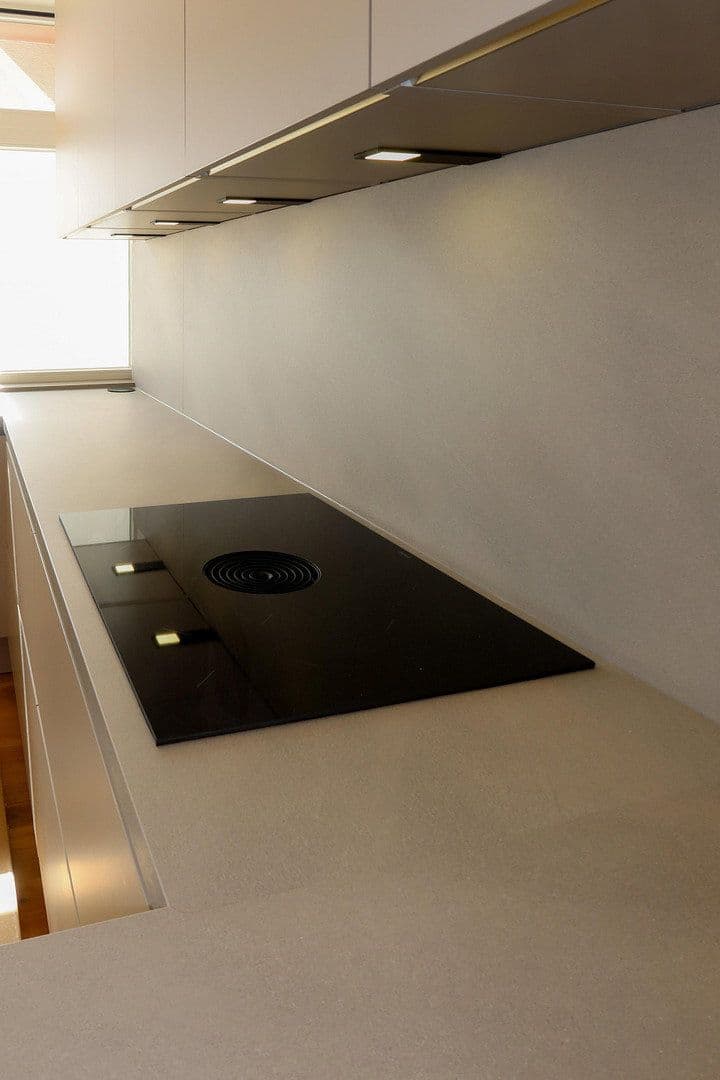 Prenájom bytu 3-izbový 89 m², Walther-Rathenau-Straße 28a, Zwickau, Sasko Prenájom bytu 3-izbový 89 m², Walther-Rathenau-Straße 28a, Zwickau, Sasko