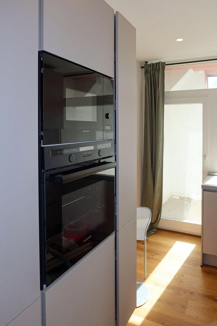 Prenájom bytu 3-izbový 89 m², Walther-Rathenau-Straße 28a, Zwickau, Sasko Prenájom bytu 3-izbový 89 m², Walther-Rathenau-Straße 28a, Zwickau, Sasko