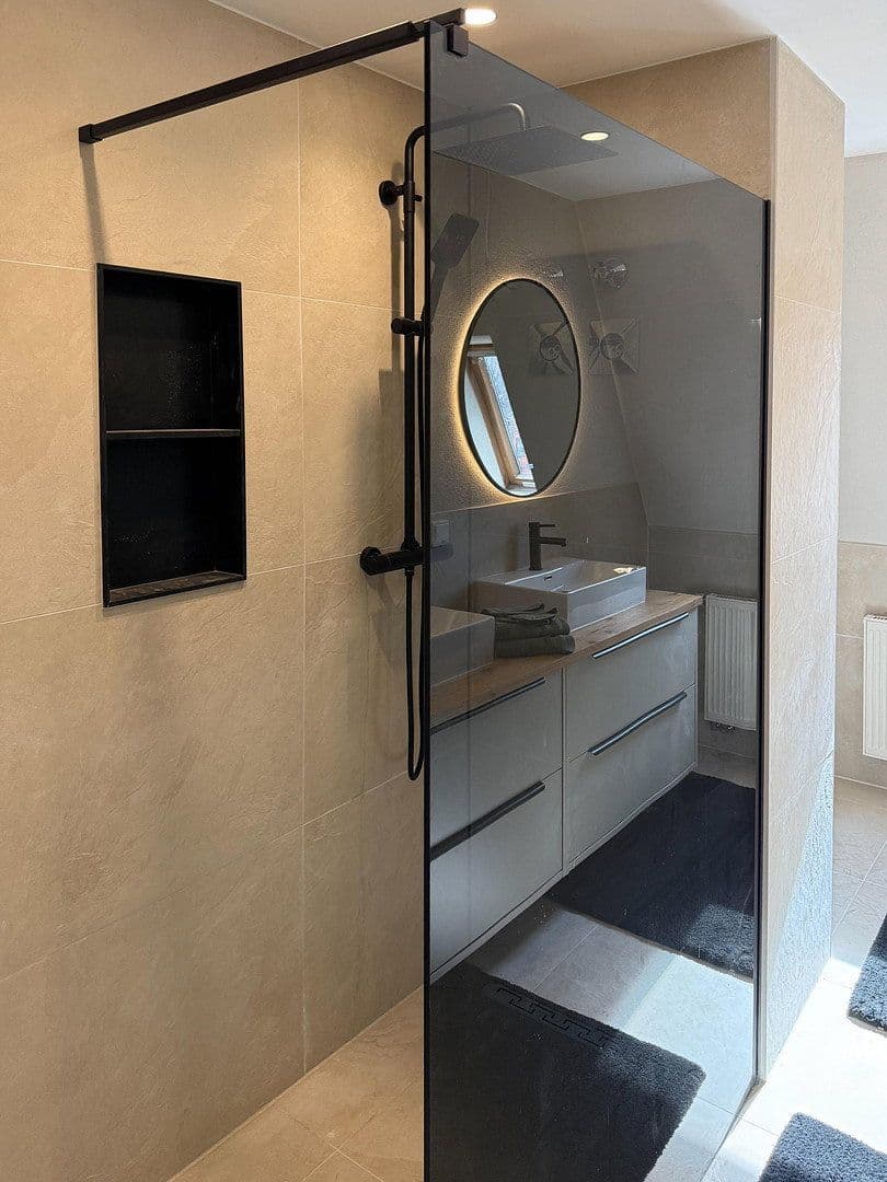 Prenájom bytu 3-izbový 89 m², Walther-Rathenau-Straße 28a, Zwickau, Sasko Prenájom bytu 3-izbový 89 m², Walther-Rathenau-Straße 28a, Zwickau, Sasko