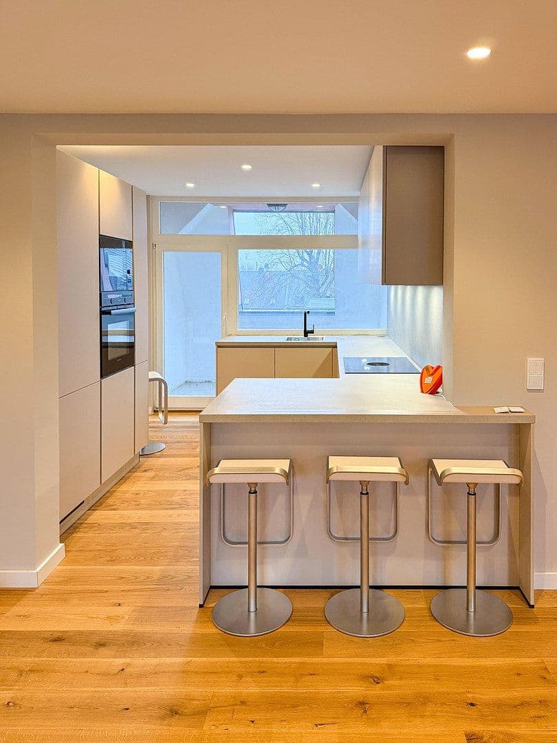 Prenájom bytu 3-izbový 89 m², Walther-Rathenau-Straße 28a, Zwickau, Sasko Prenájom bytu 3-izbový 89 m², Walther-Rathenau-Straße 28a, Zwickau, Sasko