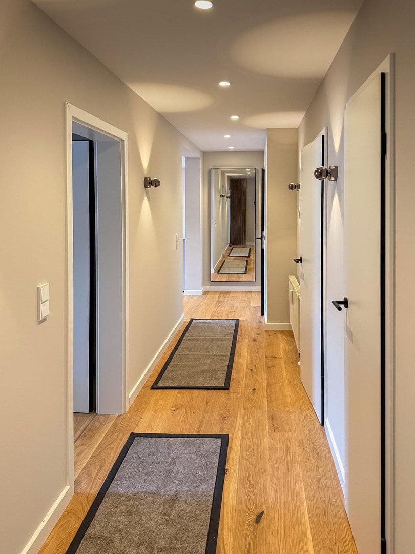 Prenájom bytu 3-izbový 89 m², Walther-Rathenau-Straße 28a, Zwickau, Sasko Prenájom bytu 3-izbový 89 m², Walther-Rathenau-Straße 28a, Zwickau, Sasko