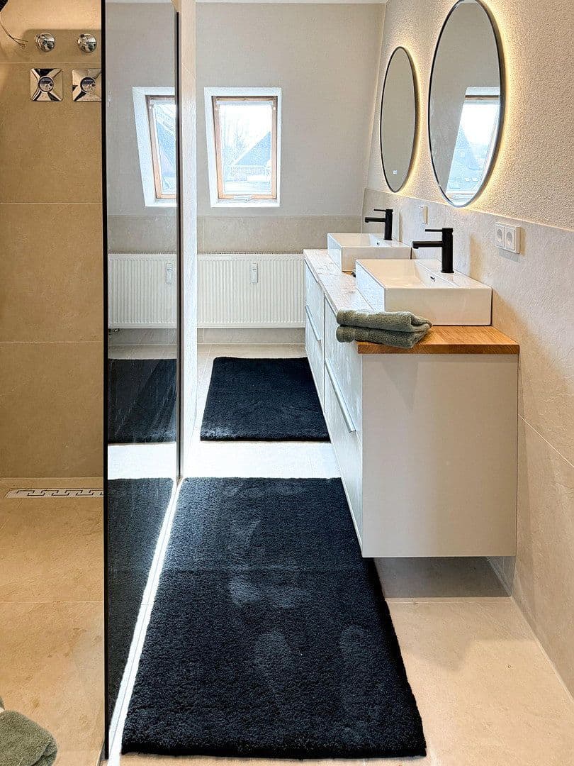 Prenájom bytu 3-izbový 89 m², Walther-Rathenau-Straße 28a, Zwickau, Sasko Prenájom bytu 3-izbový 89 m², Walther-Rathenau-Straße 28a, Zwickau, Sasko