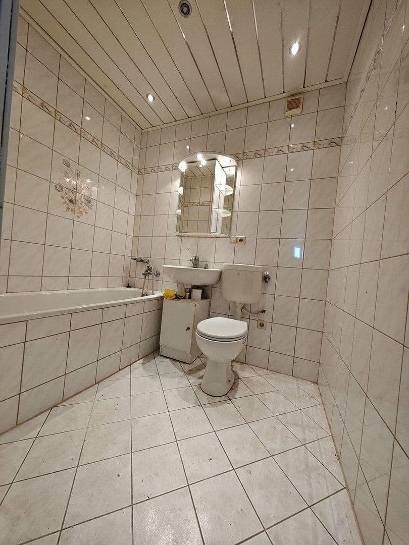 Prenájom bytu 2-izbový 55 m², Karl Matthes Str. 13, Gera, Durínsko Prenájom bytu 2-izbový 55 m², Karl Matthes Str. 13, Gera, Durínsko