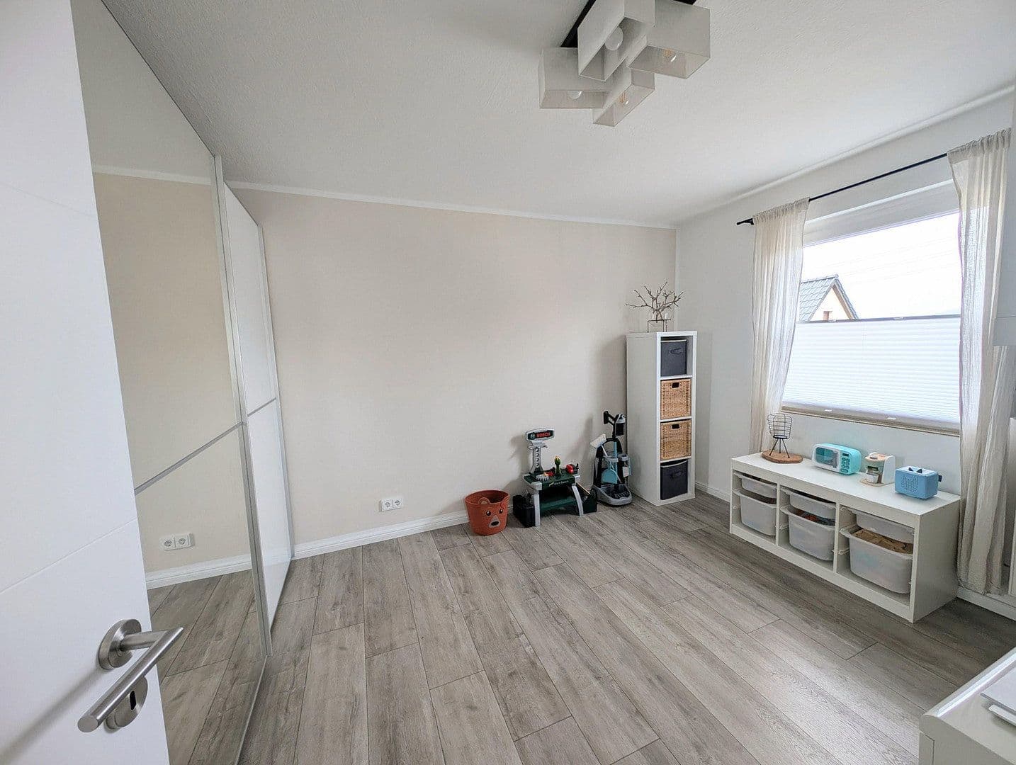 Predaj domu 85 m², pozemek 612 m², Betzdorf, Porýnie-Falcko Predaj domu 85 m², pozemek 612 m², Betzdorf, Porýnie-Falcko