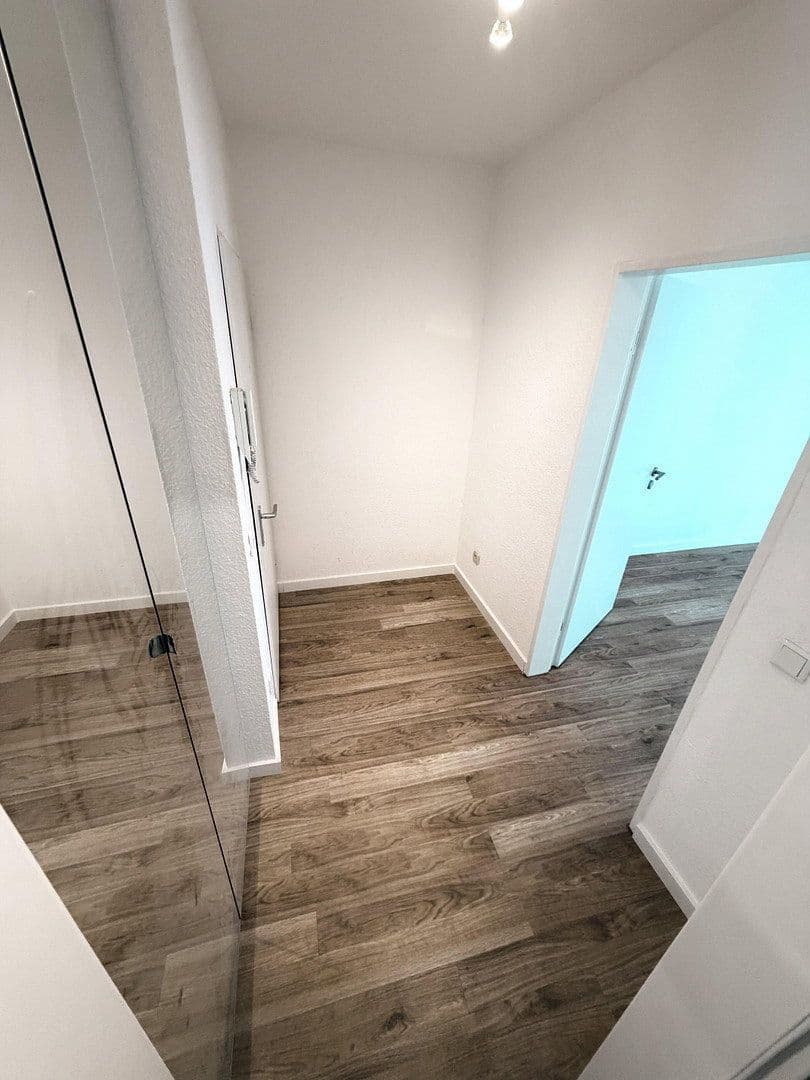 Prenájom bytu 1-izbový 34 m², Gladbacher Str. 15, Düsseldorf, Severné Porýnie - Westfálsko Prenájom bytu 1-izbový 34 m², Gladbacher Str. 15, Düsseldorf, Severné Porýnie - Westfálsko