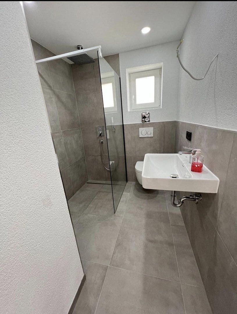 Predaj domu 143 m², pozemek 374 m², Justinus-Kerner.Str.7, Denkendorf, Bádensko-Wurttembersko Predaj domu 143 m², pozemek 374 m², Justinus-Kerner.Str.7, Denkendorf, Bádensko-Wurttembersko