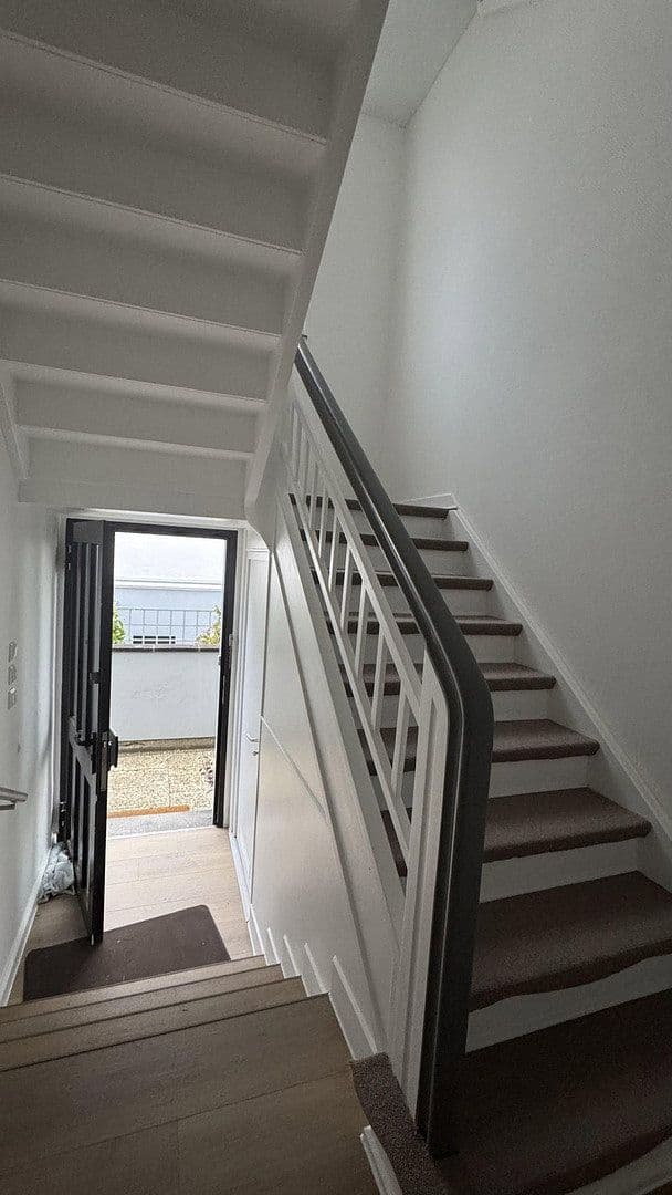 Predaj domu 210 m², pozemek 600 m², Sankt Augustin, Severné Porýnie - Westfálsko Predaj domu 210 m², pozemek 600 m², Sankt Augustin, Severné Porýnie - Westfálsko