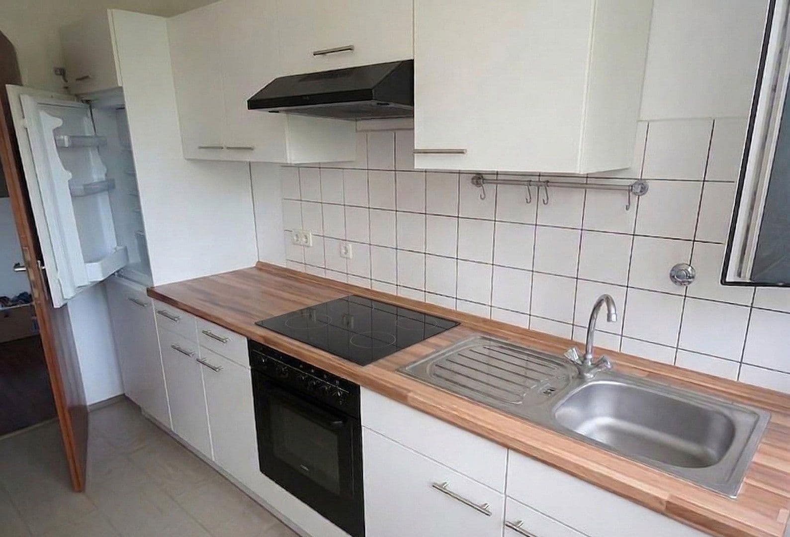 Prenájom bytu 2-izbový 52 m², Köln, Severné Porýnie - Westfálsko Prenájom bytu 2-izbový 52 m², Köln, Severné Porýnie - Westfálsko