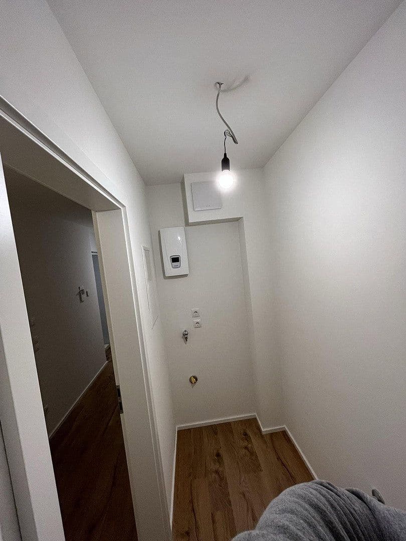 Prenájom bytu 3-izbový 91 m², Hauptstr. 36 56290 Uhler, Uhler, Porýnie-Falcko Prenájom bytu 3-izbový 91 m², Hauptstr. 36 56290 Uhler, Uhler, Porýnie-Falcko