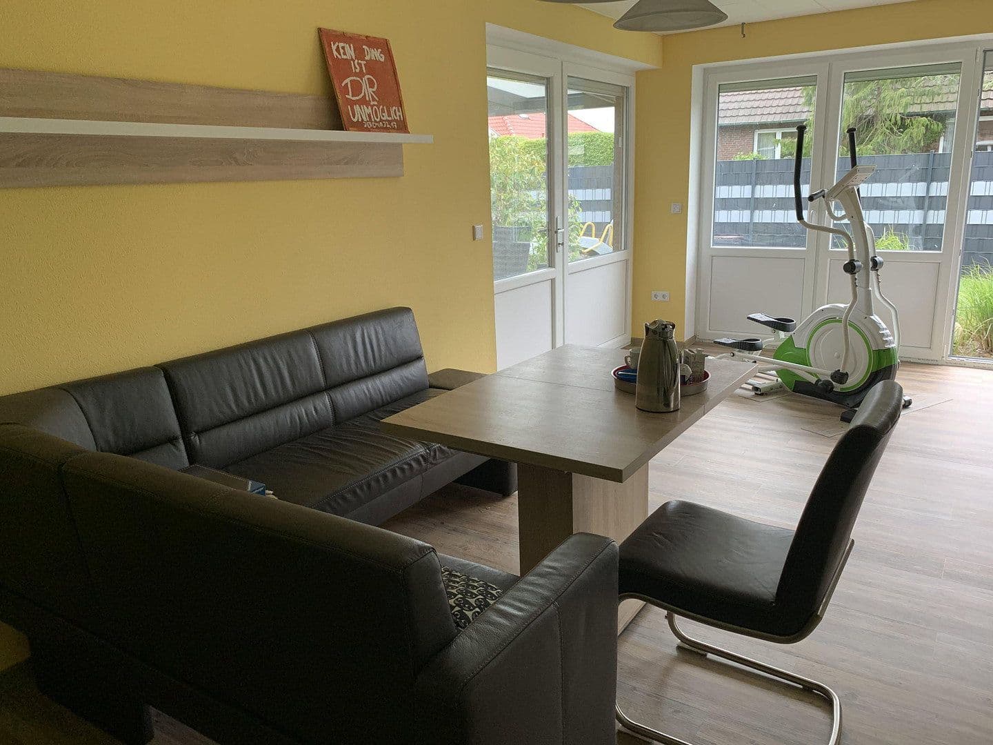 Predaj domu 250 m², pozemek 654 m², Norden, Dolné Sasko Predaj domu 250 m², pozemek 654 m², Norden, Dolné Sasko