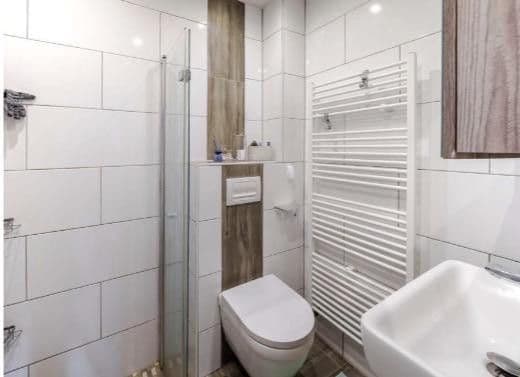 Predaj domu 90 m², pozemek 455 m², Frankfurt am Main, Hesensko Predaj domu 90 m², pozemek 455 m², Frankfurt am Main, Hesensko