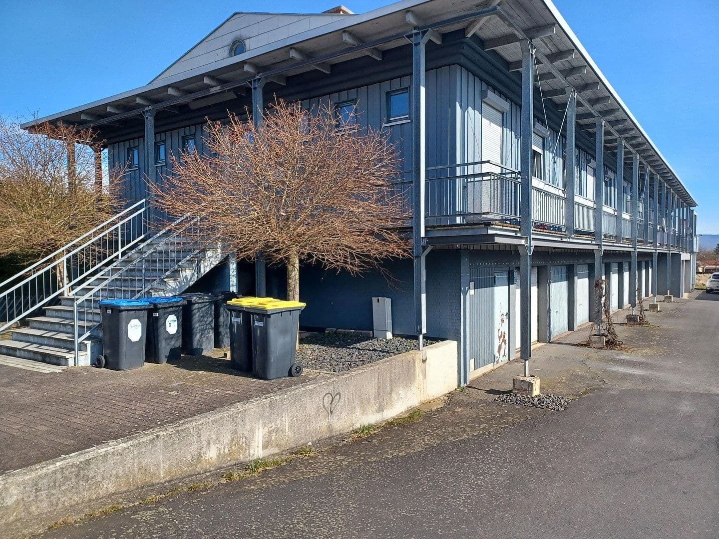 Predaj domu 800 m², pozemek 1.600 m², Hessisch Lichtenau, Hesensko Predaj domu 800 m², pozemek 1.600 m², Hessisch Lichtenau, Hesensko