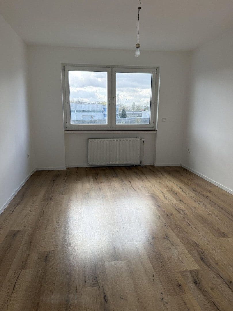 Prenájom bytu 4-izbový 92 m², Schräpperweg 15, Schwerte, Severné Porýnie - Westfálsko Prenájom bytu 4-izbový 92 m², Schräpperweg 15, Schwerte, Severné Porýnie - Westfálsko