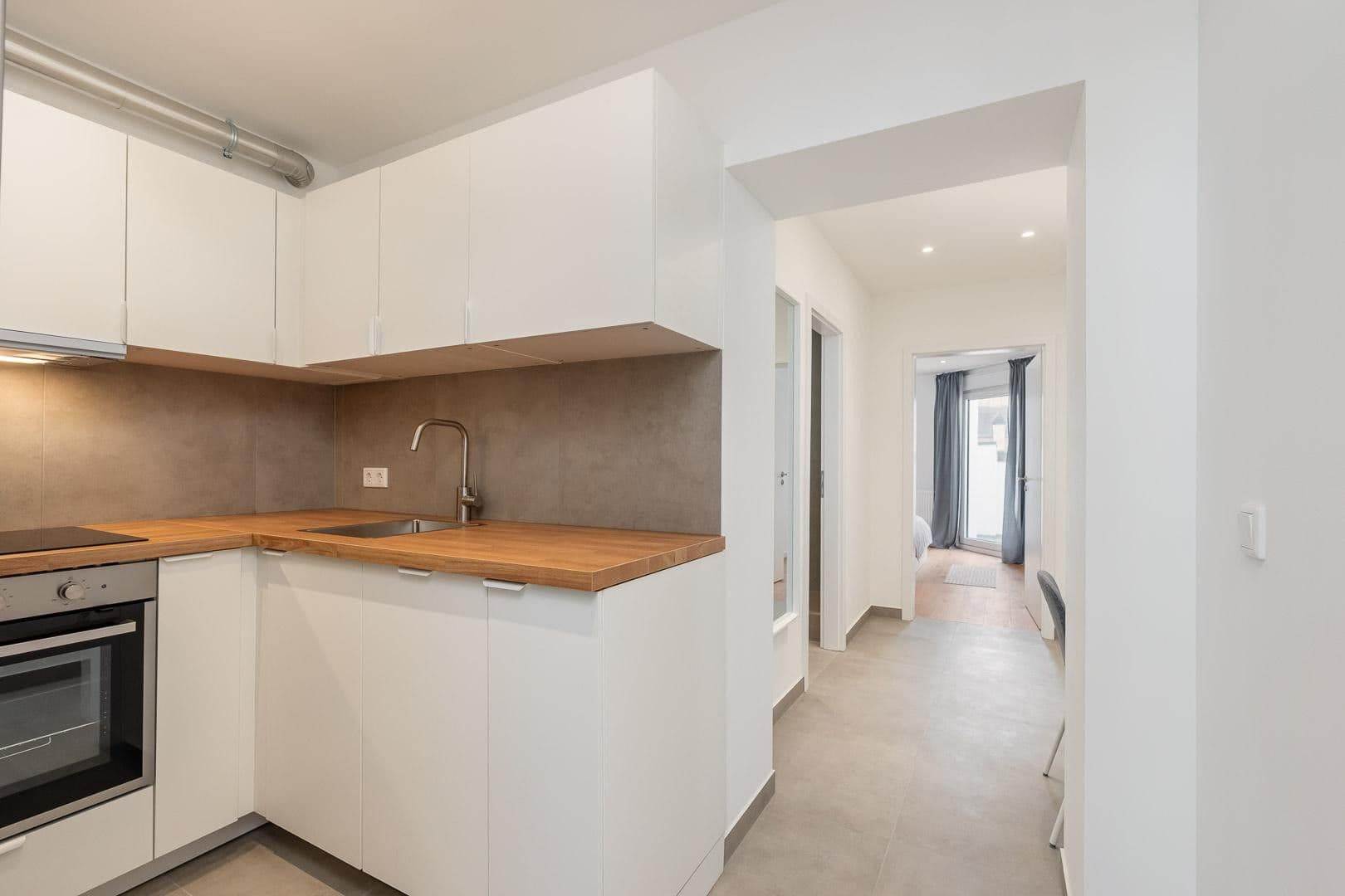 Prenájom bytu 16 m², Hüttenstr. 75, Düsseldorf, Severné Porýnie - Westfálsko Prenájom bytu 16 m², Hüttenstr. 75, Düsseldorf, Severné Porýnie - Westfálsko