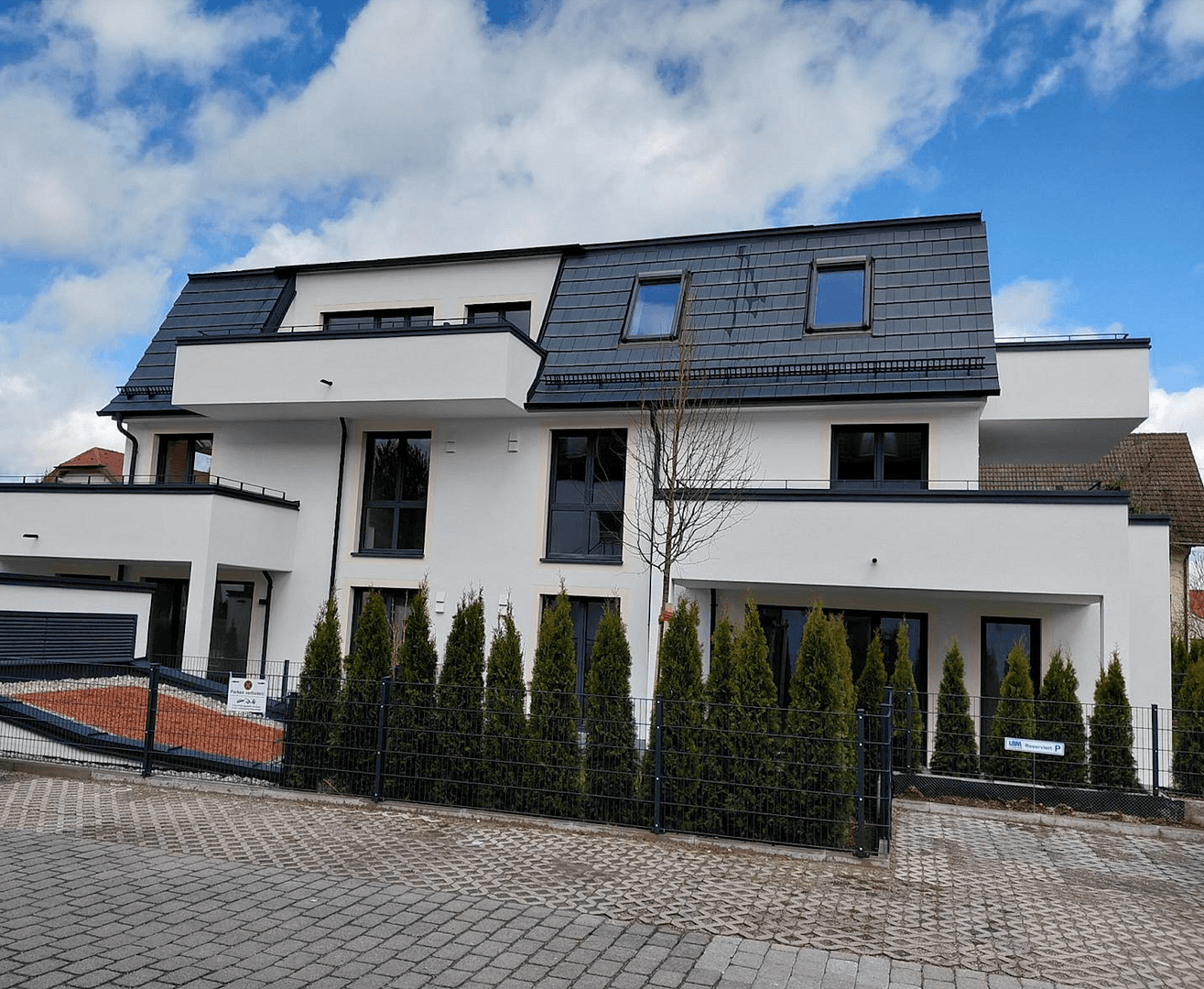 Prenájom bytu 4-izbový 98 m², Dorfstraße 11b, Germering, Bavorsko Prenájom bytu 4-izbový 98 m², Dorfstraße 11b, Germering, Bavorsko