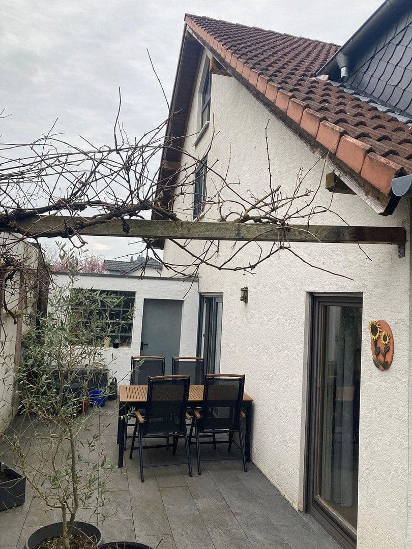 Predaj domu 134 m², pozemek 288 m², Erftstadt, Severné Porýnie - Westfálsko Predaj domu 134 m², pozemek 288 m², Erftstadt, Severné Porýnie - Westfálsko