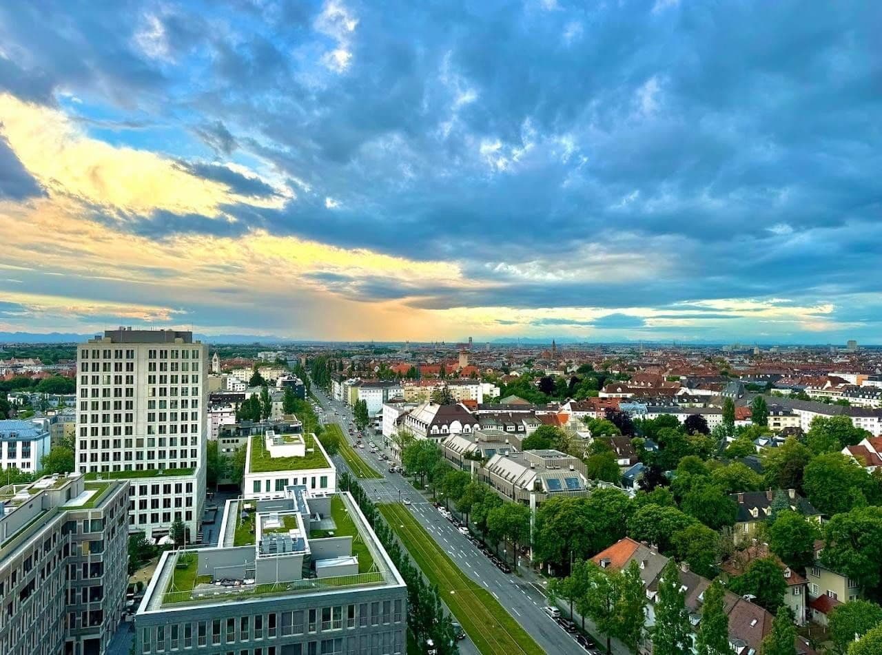 Prenájom domu 110 m², pozemek 102 m², Leopoldstraße 217, München, Bavorsko Prenájom domu 110 m², pozemek 102 m², Leopoldstraße 217, München, Bavorsko